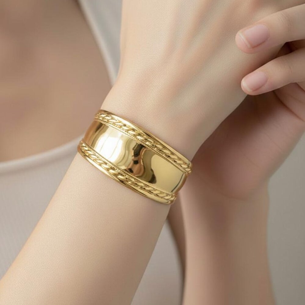 Luxury Elegant Twisted Wide Curved Stainless Steel Open Bracelet Bangle